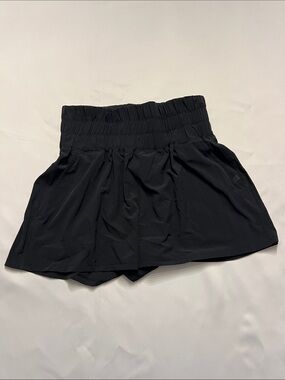 Glowmode Black High-Waist Athletic Shorts with Ruched Waistband 2 pockets Size M